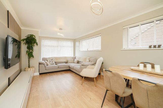 42 Eden Grove, Sheffield photo 2