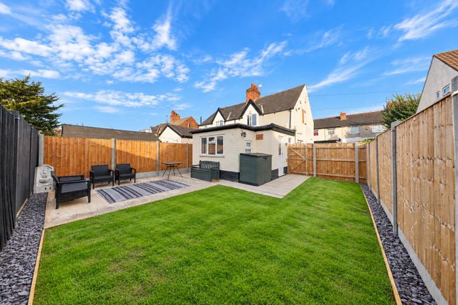 3, Derringham Avenue, Hull photo 4