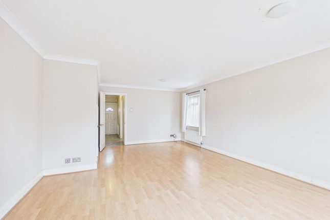 48, Wolsey Road, Surrey photo 2