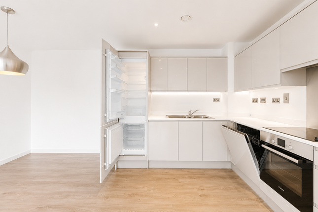 67, Alexander House, Thame photo 3