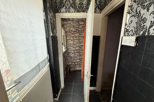 35, Glanymor Street, Neath photo 3