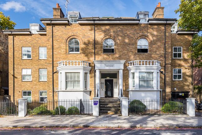 Thumbnail Flat to rent in Kenninghall Road, London