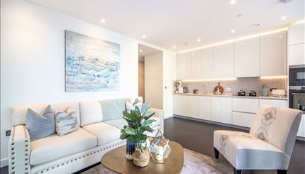 Thumbnail Flat to rent in The Residence, 6-8 Charles Clowes Walk, London