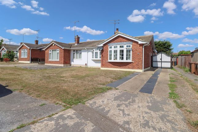 7 Rettendon Gardens Front.Jpg