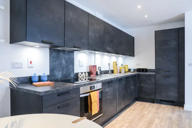 Sovereign Network Group - Edgware Parade