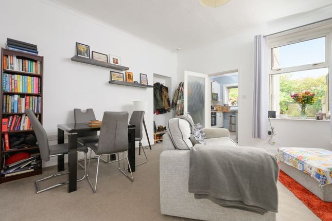Appin Crescent, Dunfermline photo 3