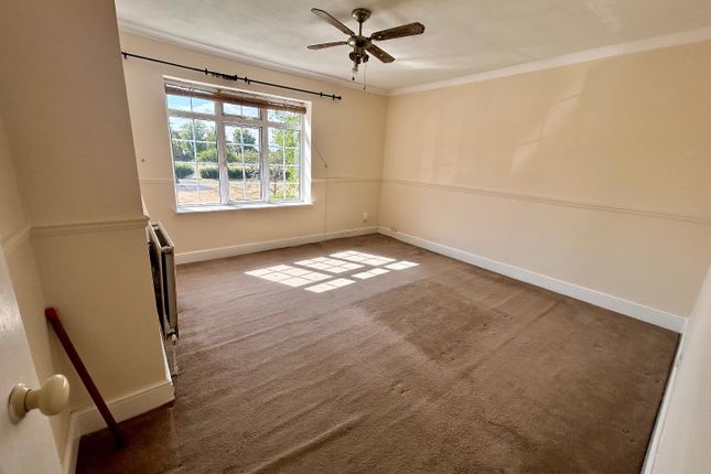 28, Buller Street, Swindon photo 5