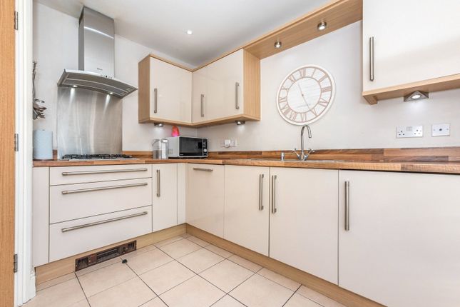 3, Oswald Drive, Kent photo 2