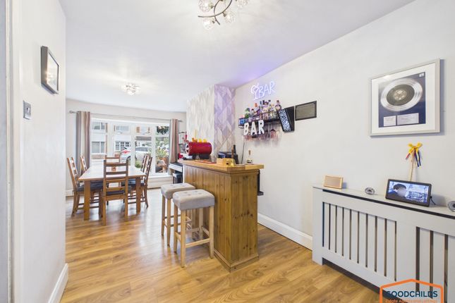 20 Dovedale Avenue, Walsall photo 4