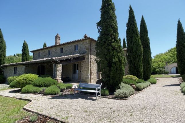 Country house for sale in Tre Archi, Ponte Pattoli, Perugia, Umbria, 06134