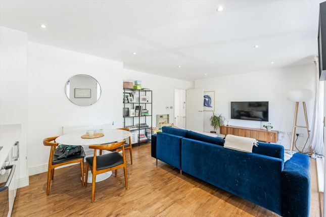 10, Vermilion Avenue, Bow photo 4