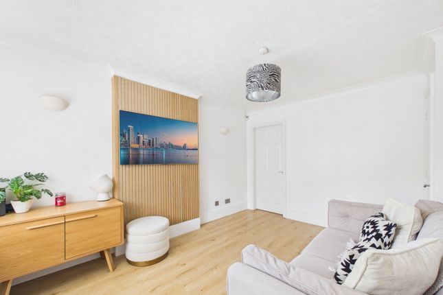 95, Gateacre Walk, Manchester photo 4