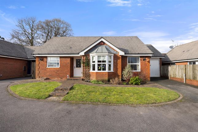 2-bed house on 14, Rayner Close, Crowborough, £575,000
