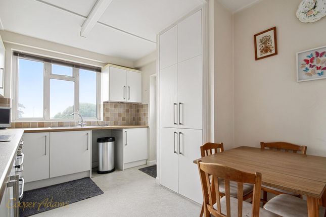 3 Phoenix House Ferring Grange Gardens, Worthing photo 4