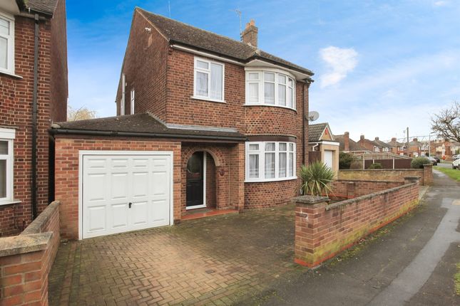 Thumbnail Detached house for sale in Queens Road, Peterborough