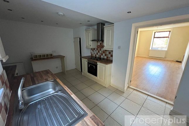 45, Standard View, Rhondda Cynon Taff photo 3