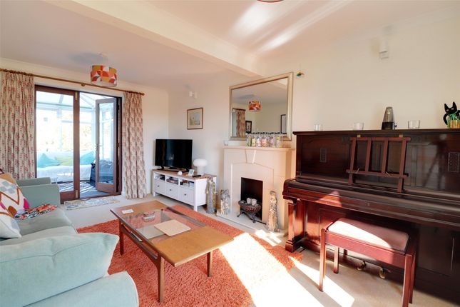 Stonebank,, Chapel Lane, Launceston photo 3