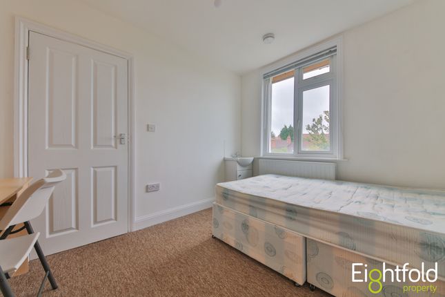 Terraced house to rent in Milner Road, Brighton