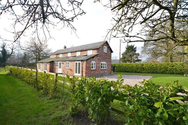 Thumbnail Detached house to rent in Chelford Lane, Over Peover, Knutsford