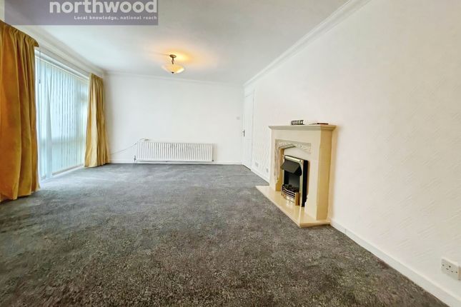 11, Birch Close, Wirral photo 4