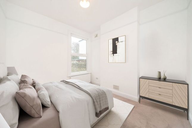 Lower Maisonette, 131, Wakeman Road, London photo 4
