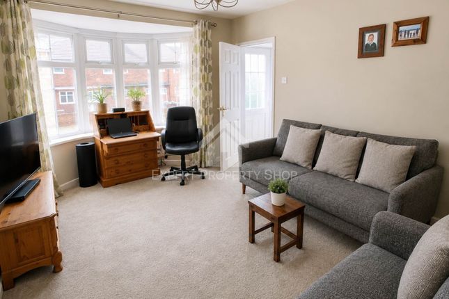 96, Raines Avenue, Worksop photo 2