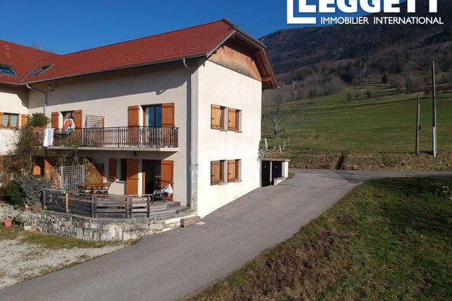 Thumbnail Apartment for sale in Saint-Offenge, Savoie, Auvergne-Rhône-Alpes