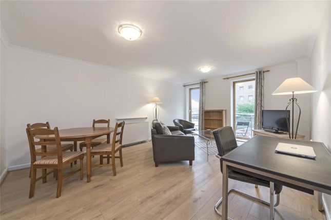 Flat to rent in Meridian Place, South Quay
