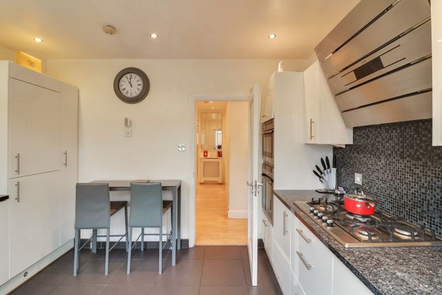 Flat for sale in Hunters Grove, Harrow