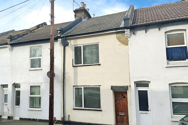 Thumbnail Terraced house to rent in Ernest Road, Chatham, Kent