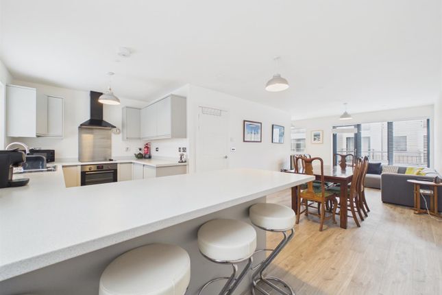 Armada Close, Ilfracombe photo 2