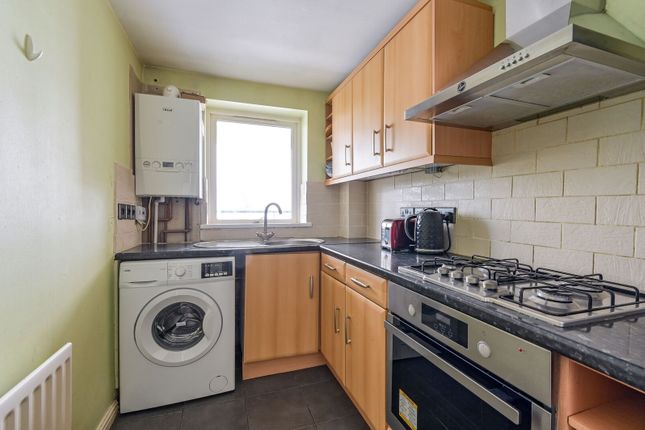 Galleons View, E14, Isle Of Dogs photo 2