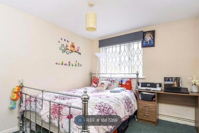 Reeves Road, London photo 3