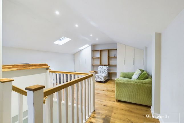 Flat 2, 122A, Castle Street, Berkshire photo 4