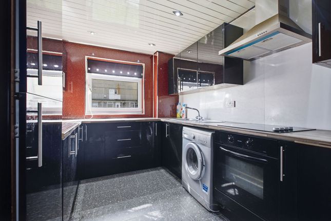 19 Brown Place, Glasgow photo 4