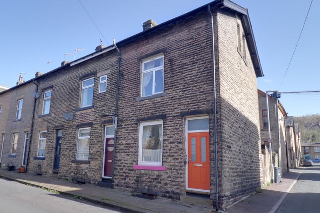 2-bed house on 28, Nutfield Street, Todmorden, £165,000
