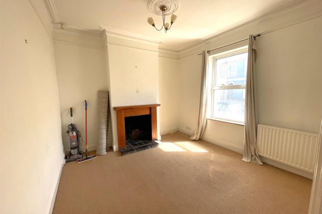 Property for sale in Courtenay Street, Cheltenham