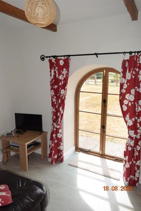 Orchard Barn, Southwick Road, Highbridge photo 5