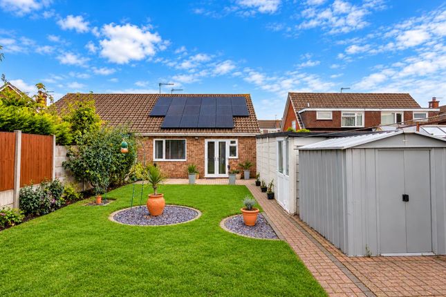 4, Yarwell Close, Nottingham, NG3 photo 2