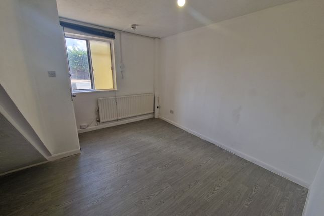 135, St. Albans photo 5