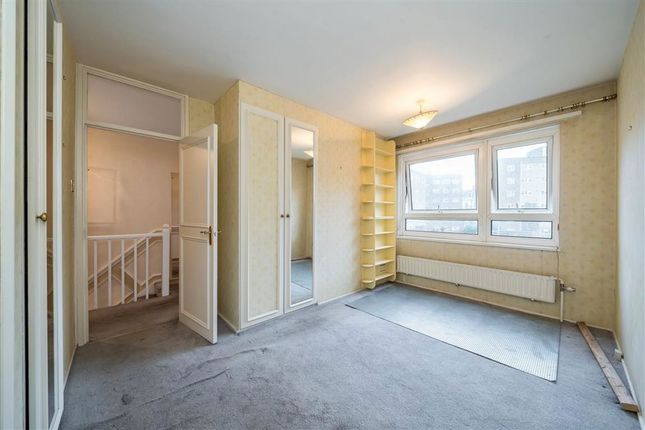 Flat 4, Furness House, Abbots Manor, London photo 3