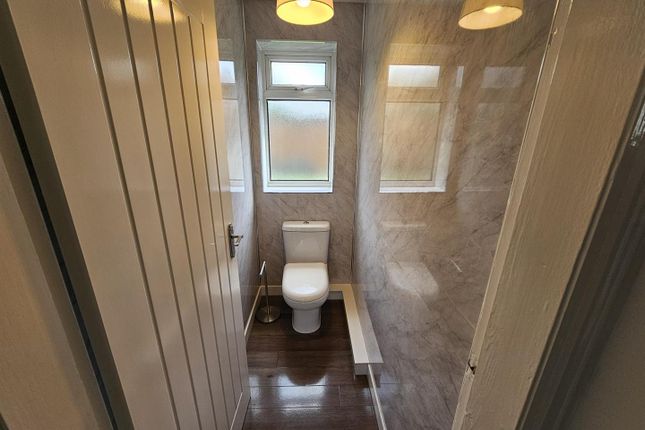 5, Woodhouse Road, Manchester photo 4