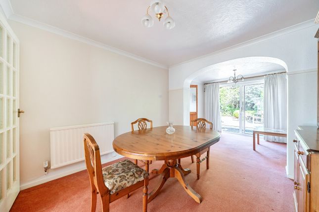 16, Crawford Close, Reading photo 4
