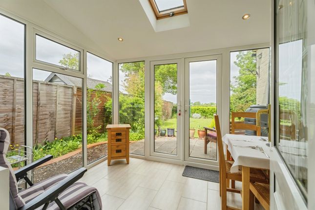15, Combs Green, Stowmarket photo 3