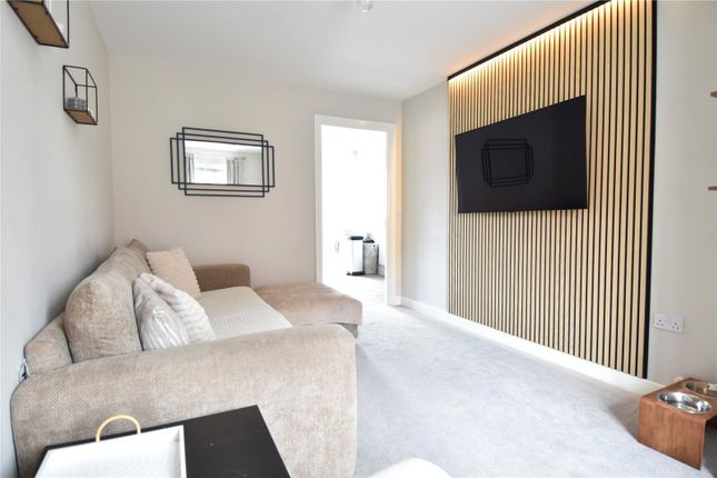 5, Mitchell Road, Droitwich photo 4