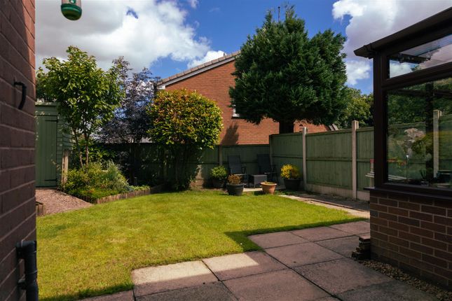 4, Norfolk Grove, Biddulph photo 2