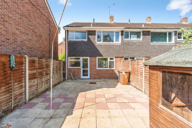 11, Whitebeam Way, Southampton photo 3
