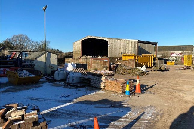 Warehouse to let in Brickfields, Gillingham, Dorset