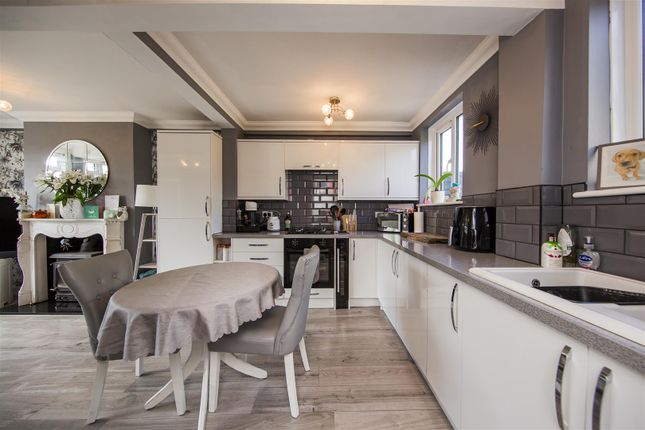 26, West End, Sevenoaks photo 3
