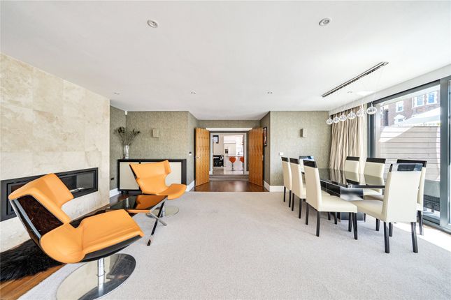 12, Grosvenor Gardens, London photo 3